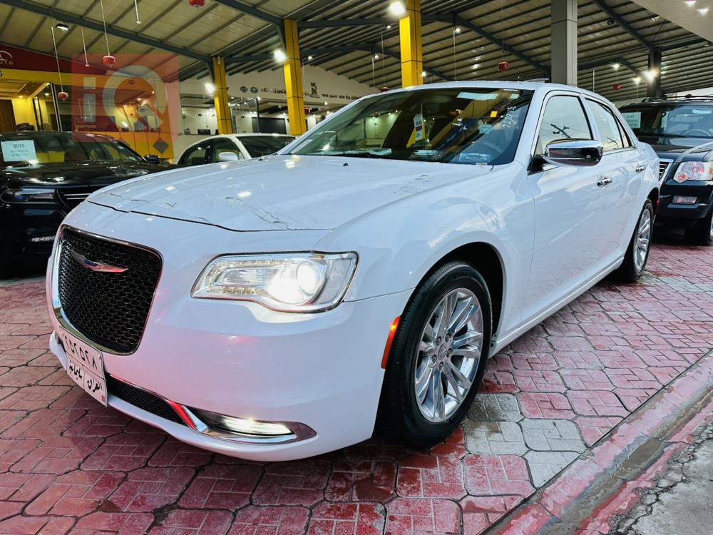 كرايسلر 300